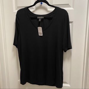 *BNWT* Basic Black Short Sleeved Top